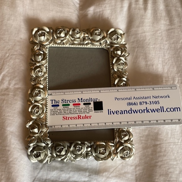 New, never displayed 4x6 picture frame by concepts - pretty silver roses design - Picture 6 of 8